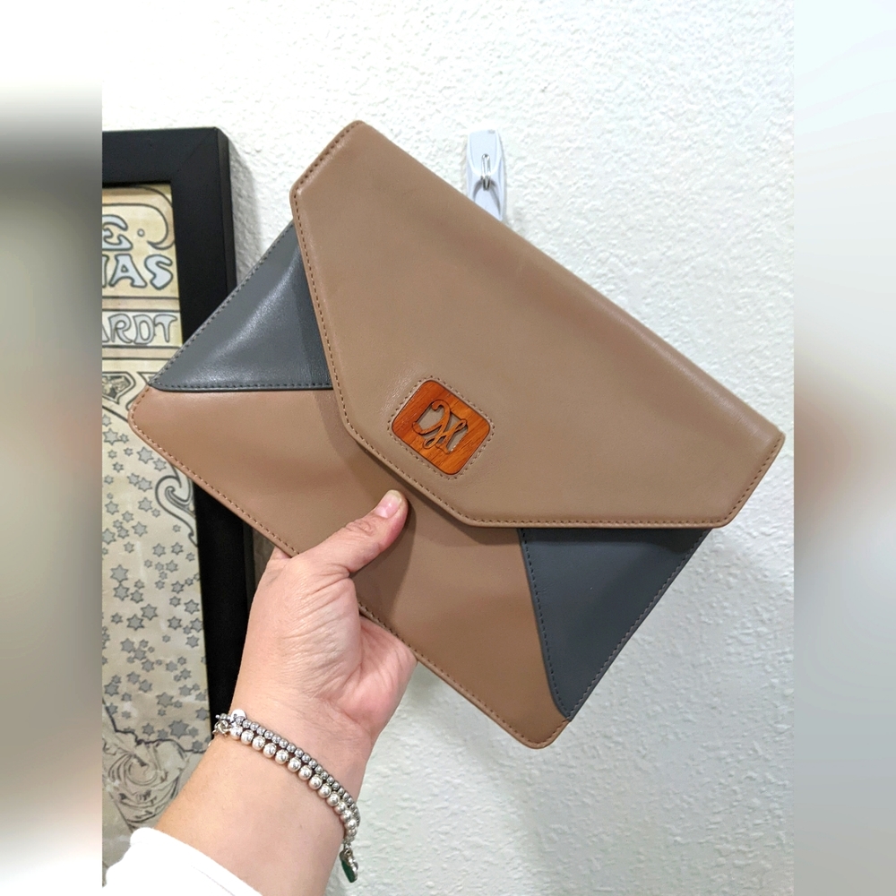 Genuine Leather MARTIN & MACARTHUR🔥 Two Tone Envelope Clutch